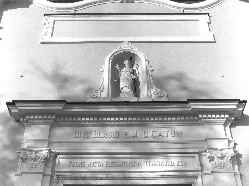 MOTIVO DECORATIVO A VOLUTE (nicchia, elemento d'insieme) - PRODUZIONE LIGURE (sec. XVII)