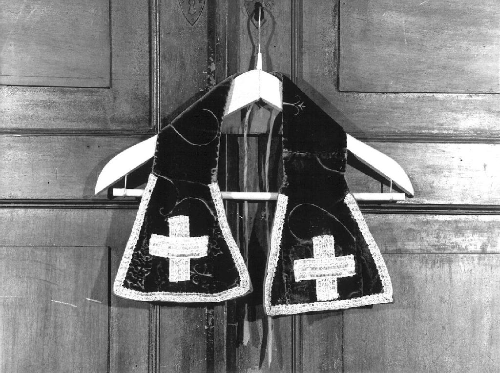 manipolo, serie - manifattura ligure (sec. XVII)