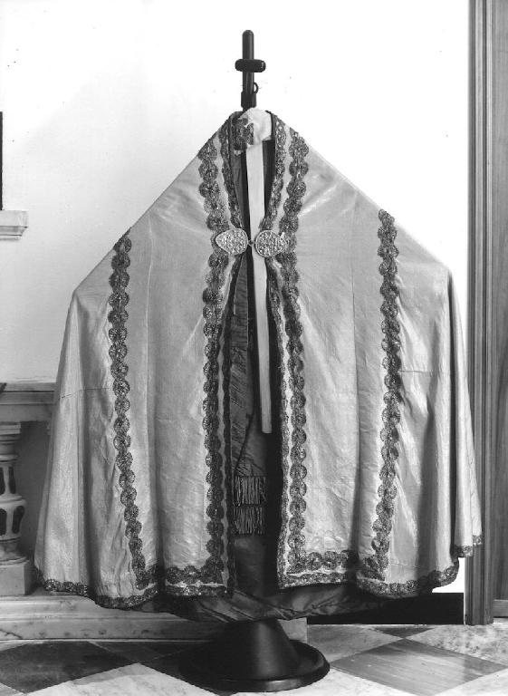 piviale, elemento d'insieme - manifattura ligure (secondo quarto sec. XIX)