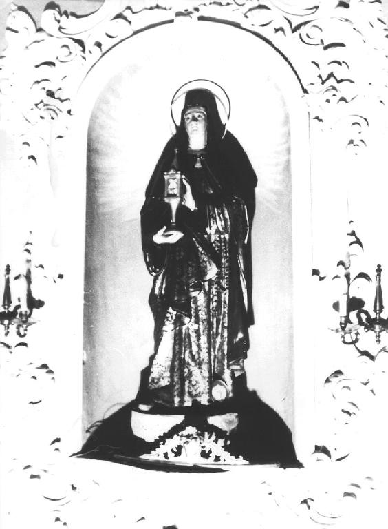 SANTA CHIARA (statua, elemento d'insieme) di Ditta Rosa Zanazio e C (sec. XX)