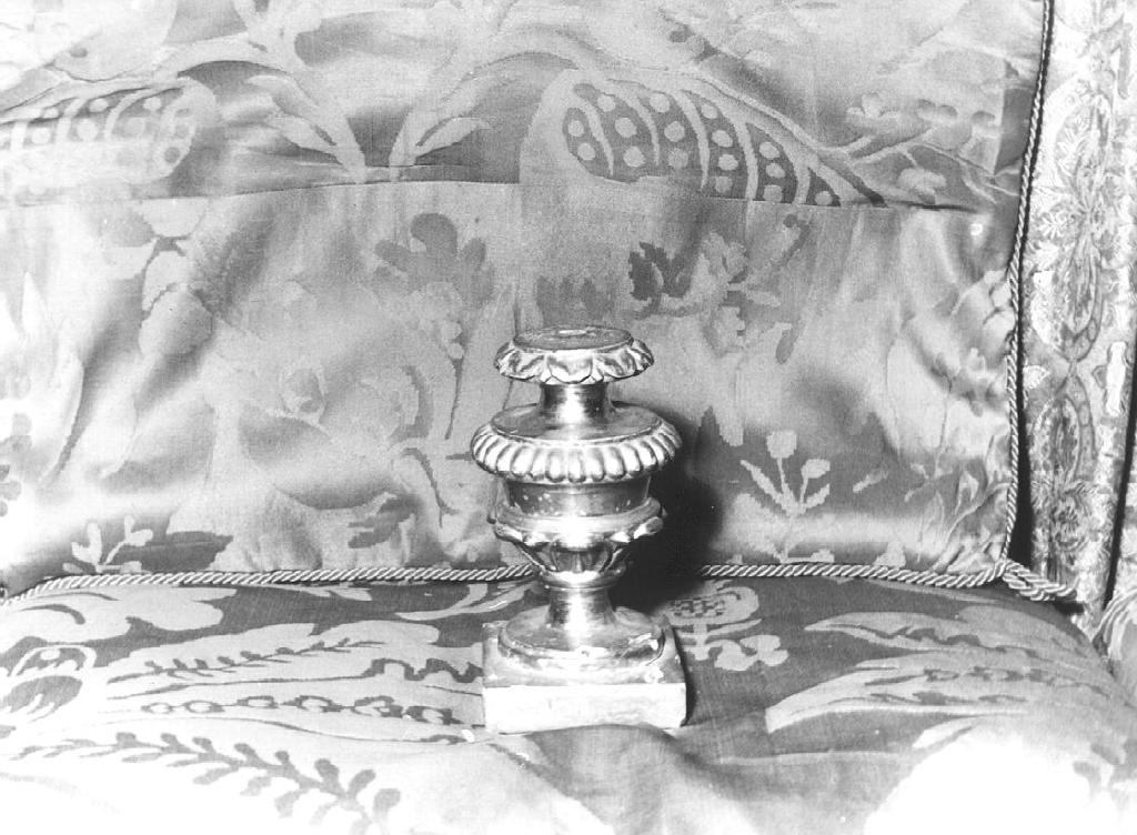 vaso d'altare con composizione floreale, coppia - bottega ligure (sec. XIX)