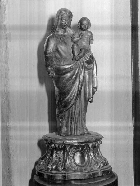 MADONNA CON BAMBINO (statua) - bottega italiana (fine/inizio secc. XVIII/ XIX)