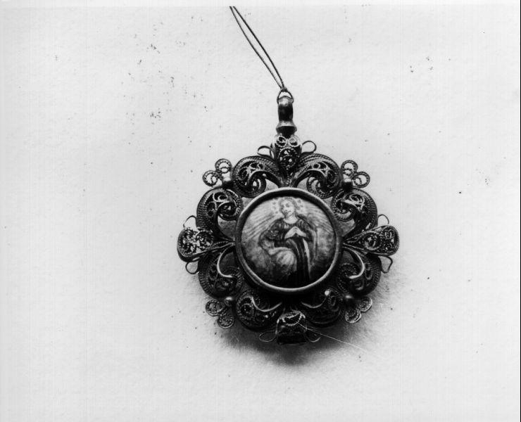 Vergine Maria (pendente) - bottega italiana (seconda metà sec. XIX)
