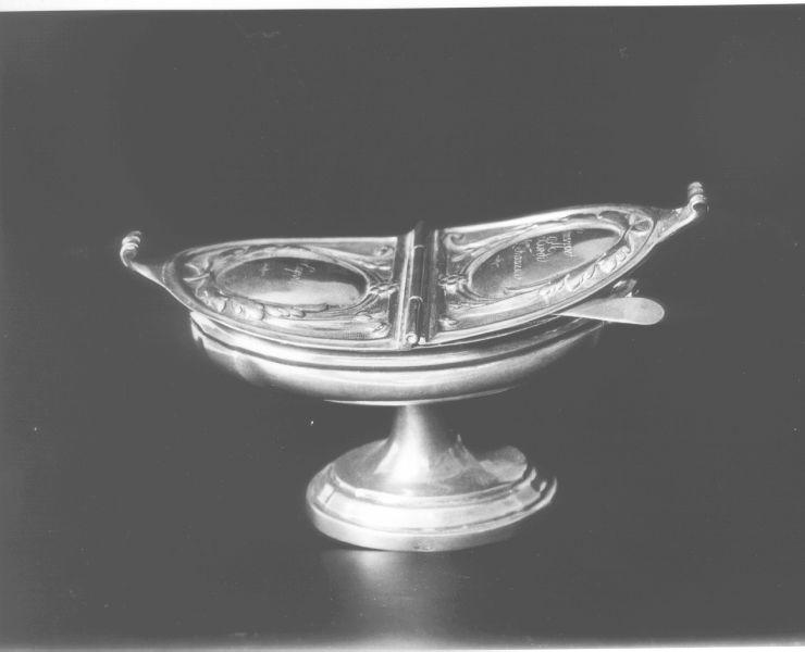 navicella portaincenso - bottega italiana (prima metà sec. XIX)