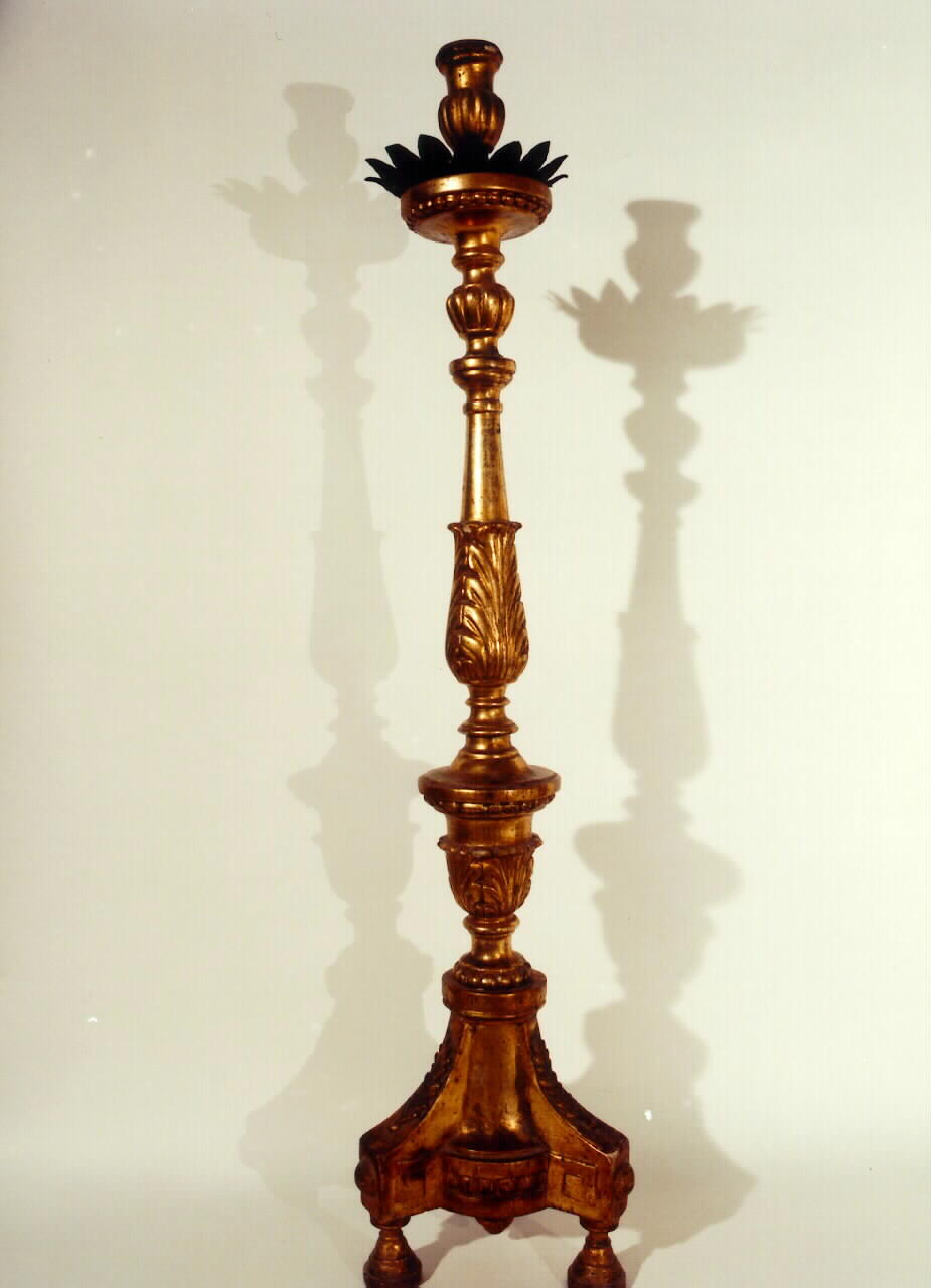 candeliere d'altare, serie - produzione siciliana (sec. XIX)