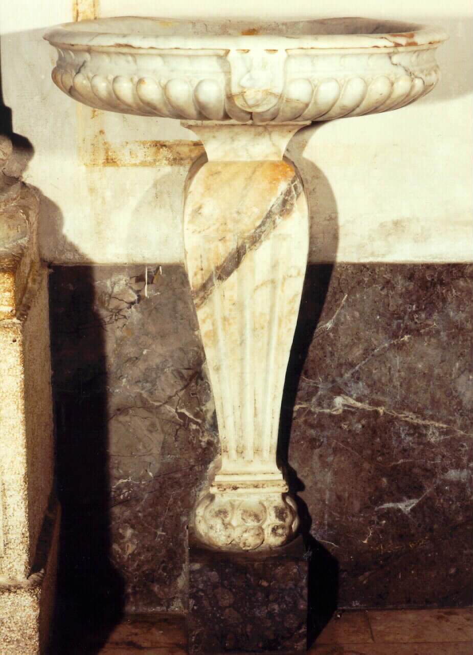 acquasantiera - a fusto - ambito siciliano (Seconda metà sec. XVIII)