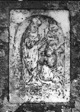 Madonna di Caravaggio, Madonna con Bambino (rilievo) - ambito apuano (sec. XX)