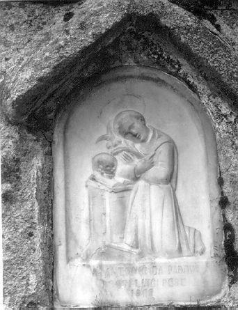 SANT'ANTONIO DA PADOVA (rilievo) - ambito apuano (sec. XX)