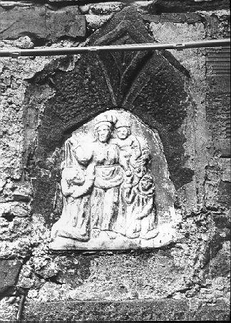 MADONNA DEL ROSARIO CON SAN DOMENICO E SANTA CATERINA DA SIENA (rilievo) - ambito apuano (sec. XVII)