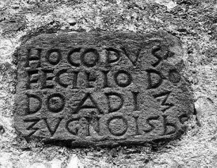 lapide documentaria - bottega italiana (sec. XVI)