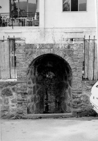 MADONNA ANNUNCIATA (rilievo) - ambito apuoversiliese (sec. XX)