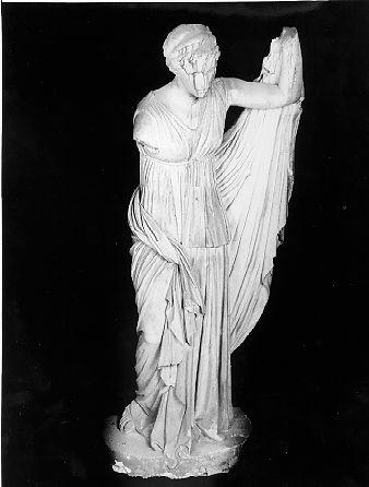 NIOBE E NIOBIDI (statua, serie) - bottega italiana (sec. XIX)