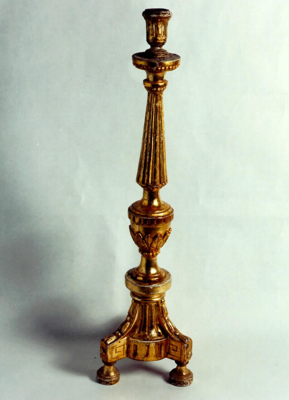 candeliere d'altare, serie - produzione siciliana (Seconda metà sec. XIX)