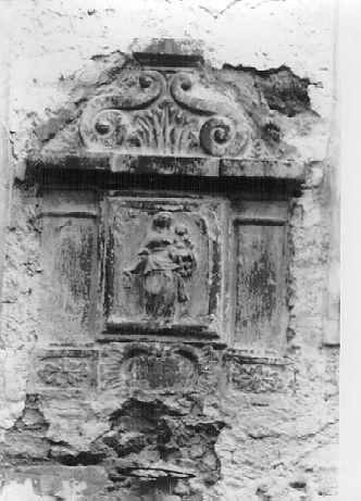 MADONNA DEL CARMELO (rilievo) - ambito apuoversiliese (sec. XVI)