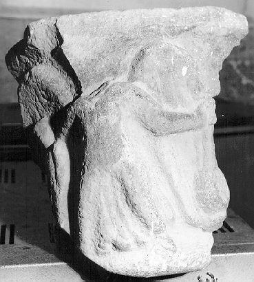 FIGURE ANTROPOMORFE (capitello) - bottega italiana (secc. XII/ XIII)