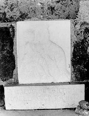 MADONNA CON BAMBINO (rilievo) - bottega italiana (sec. XX)