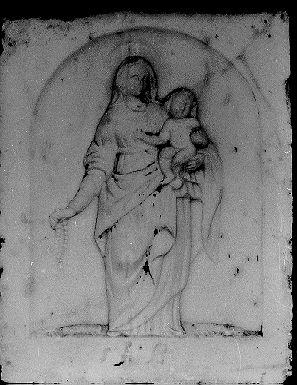 MADONNA DEL ROSARIO (rilievo) - bottega italiana (sec. XVII)