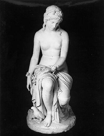FANCIULLA CON GHIRLANDA (statua) di Fontana Giovanni (sec. XIX)