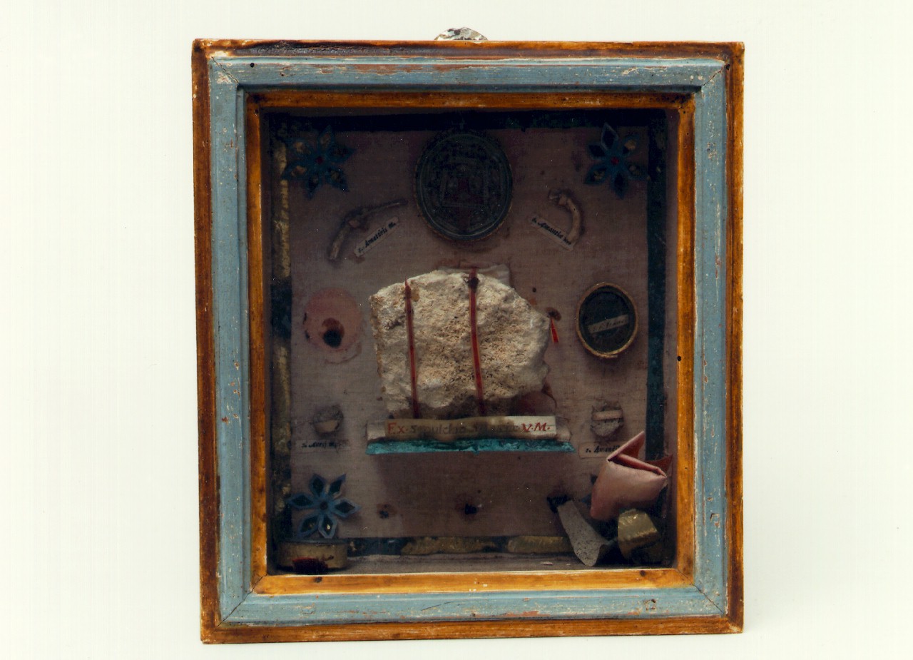 reliquiario - a tabella - ambito cappuccino (primo quarto sec. XX)