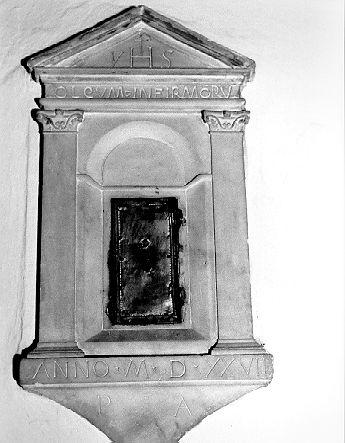 tabernacolo murale - bottega apuana (sec. XVI)