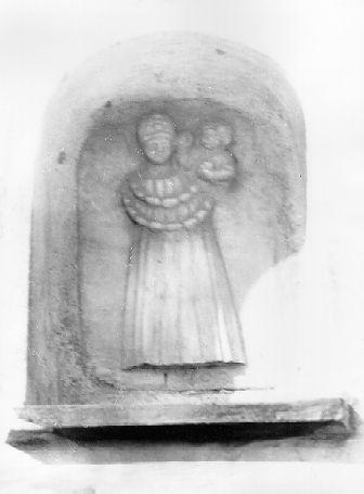 MADONNA DI LORETO (rilievo) - ambito apuoversiliese (sec. XVII)