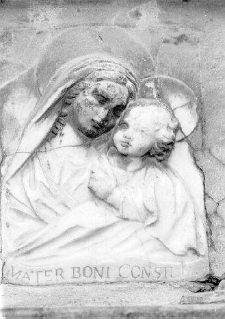 Madonna del Buon Consiglio, Madonna con Bambino (rilievo) - bottega toscana (sec. XVIII)