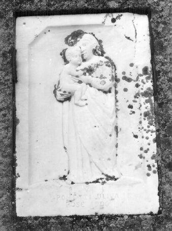 MADONNA CON BAMBINO (rilievo) - bottega italiana (sec. XX)