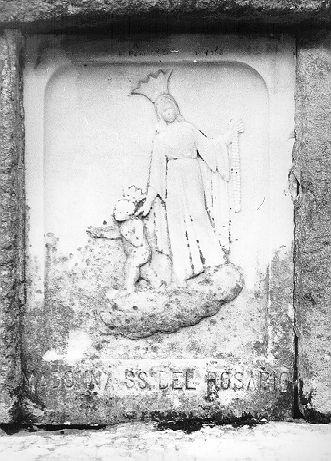 MADONNA DEL ROSARIO (rilievo) - bottega italiana (sec. XX)