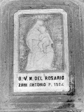 MADONNA DEL ROSARIO (rilievo) - bottega italiana (sec. XX)