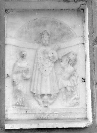 Madonna di Loreto (rilievo) - ambito apuoversiliese (sec. XVIII)