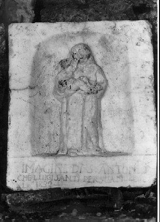Sant'Antonio da Padova con il bambino (rilievo) - ambito apuoversiliese (sec. XIX)