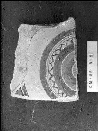 piatto, frammento - bottega italiana (secc. XV/ XVI)