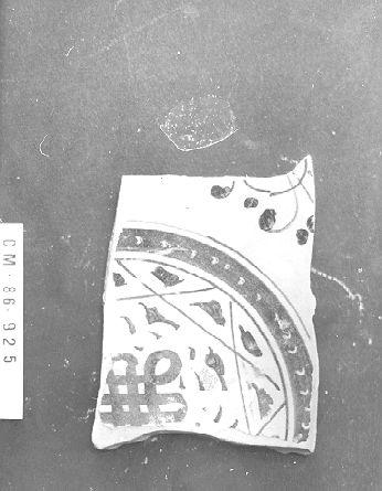 piatto, frammento - bottega italiana (secc. XV/ XVI)