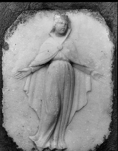 MADONNA DELLA MISERICORDIA (rilievo) - bottega apuana (secc. XVIII/ XIX)