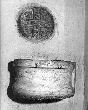 acquasantiera da parete - ambito italiano (sec. XVIII)