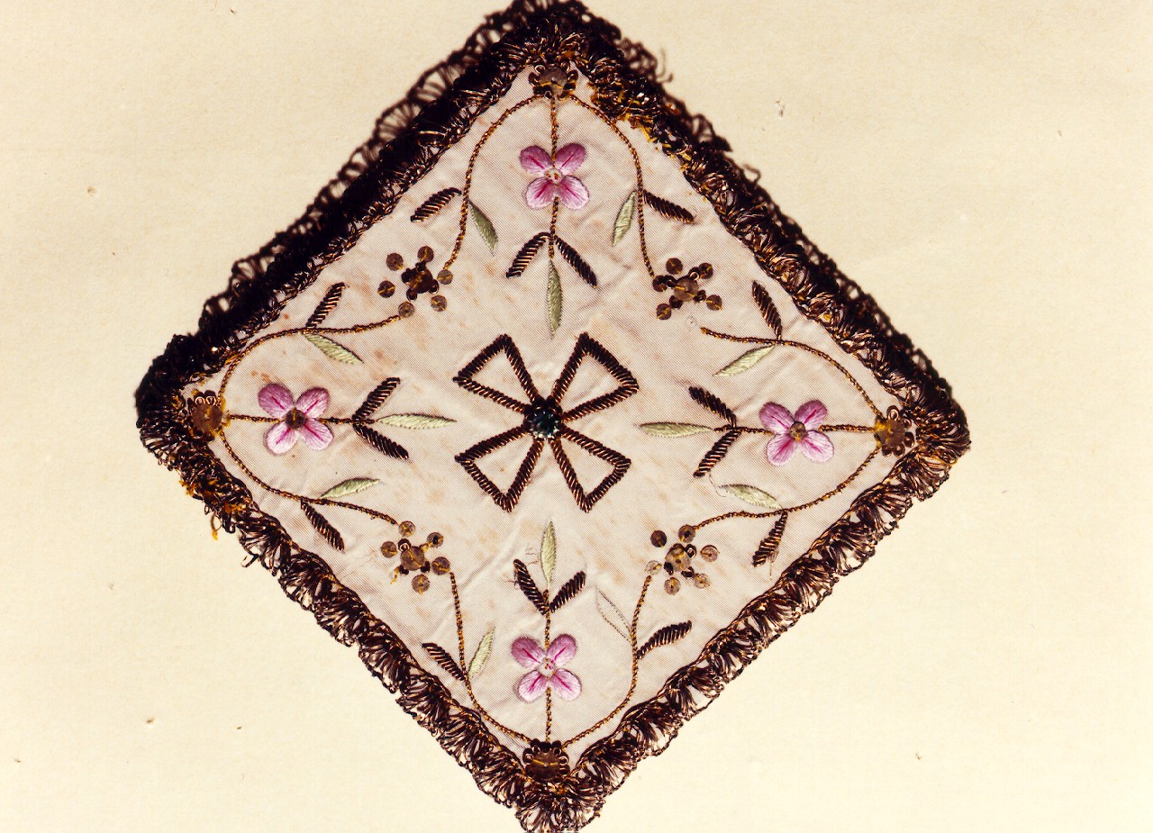 palla - manifattura siciliana (Prima metà sec. XIX)