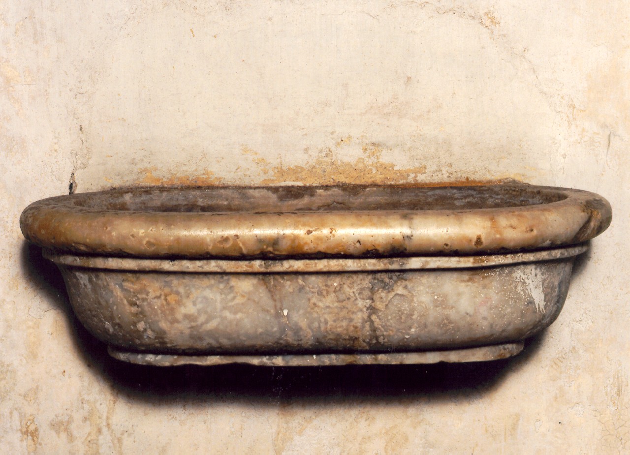 acquasantiera da parete - ambito siciliano (Prima metà sec. XIX)