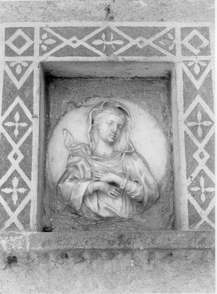 MADONNA (rilievo) - bottega carrarese (sec. XVIII)