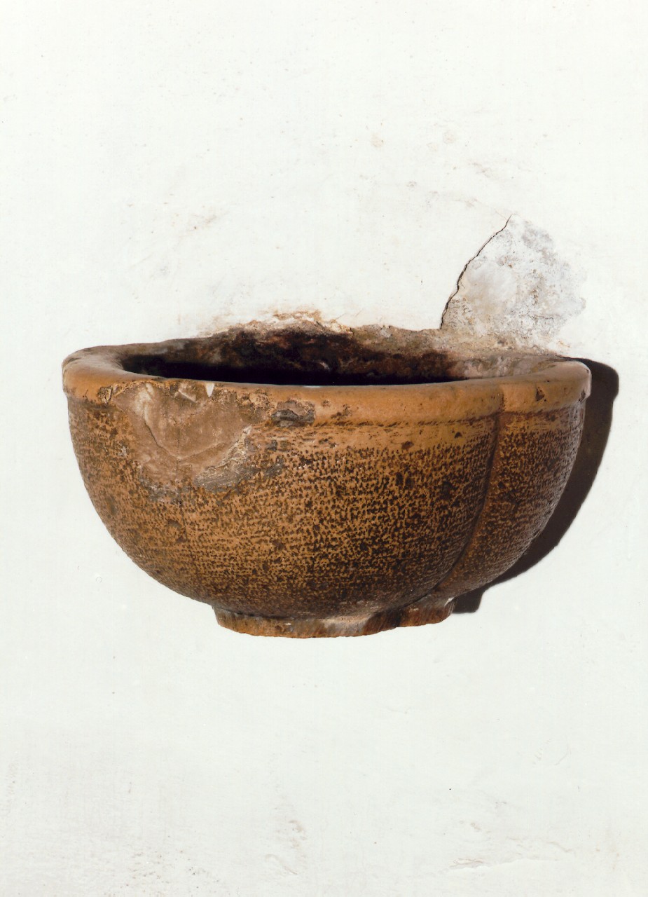 acquasantiera da parete - ambito siciliano (ultimo quarto sec. XIX)