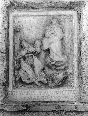 Madonna con Bambino in cielo (rilievo) - bottega italiana (sec. XVIII)