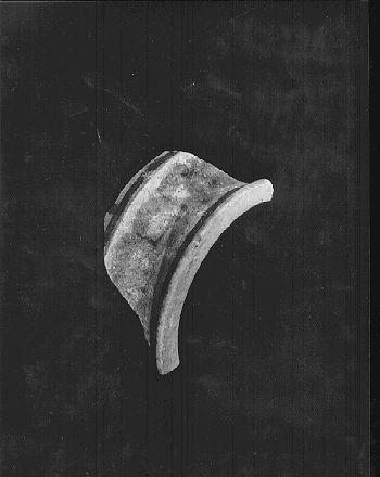 tazza, frammento - bottega italiana (fine/inizio secc. XIII/ XIV)