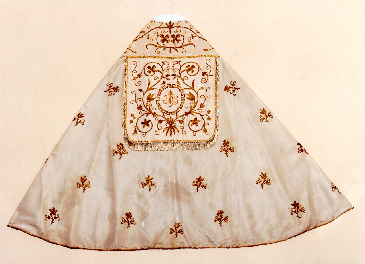 piviale - manifattura siciliana (Seconda metà sec. XIX)