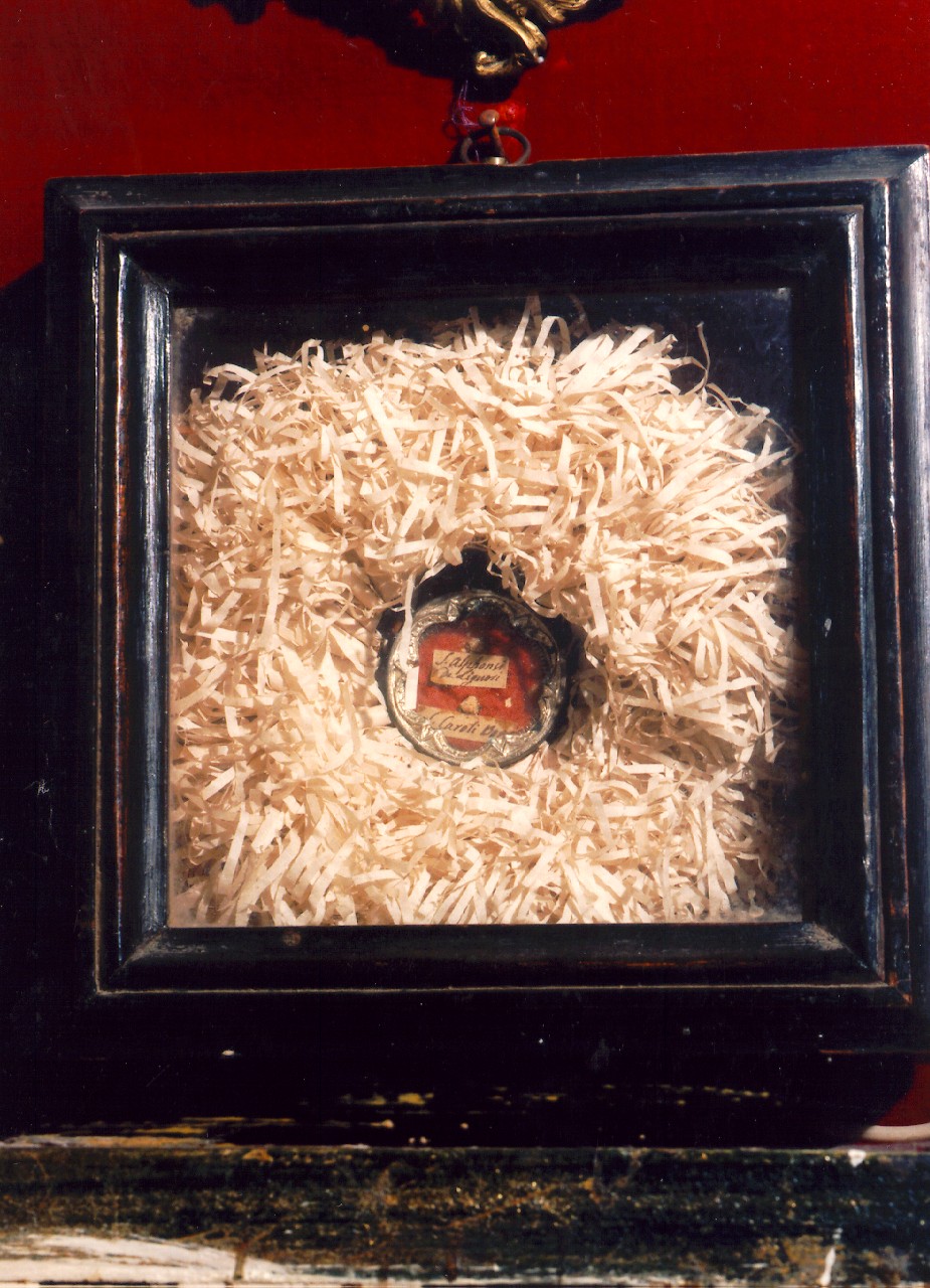 reliquiario - a medaglione - bottega siciliana (Seconda metà sec. XVIII)