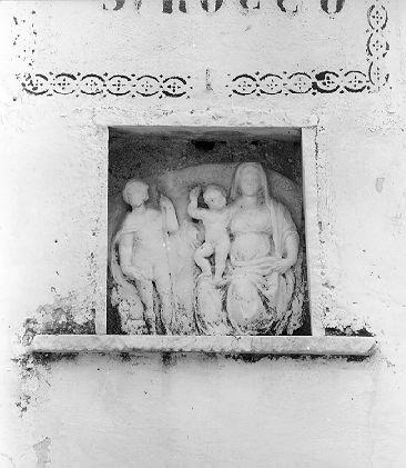 MADONNA CON BAMBINO E SAN ROCCO (rilievo) - bottega italiana (sec. XIX)