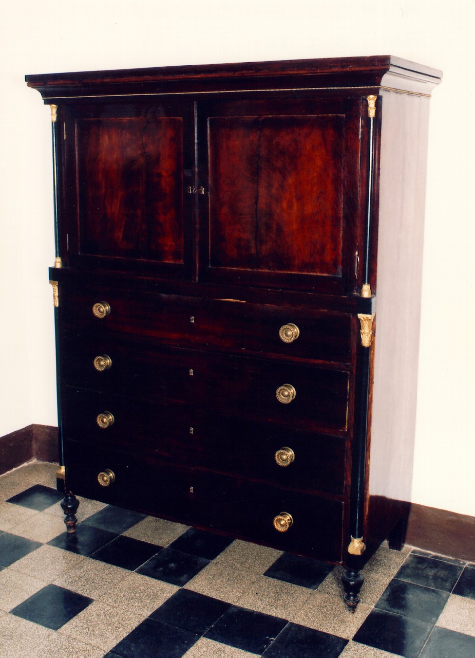 credenza, serie - produzione siciliana (Seconda metà sec. XIX)