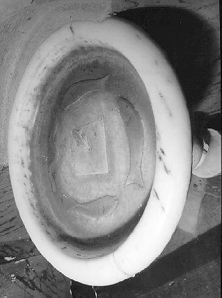 acquasantiera - a fusto - bottega italiana (sec. XVI)