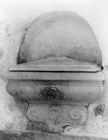 lavabo da sacrestia - ambito apuoversiliese (sec. XVII)