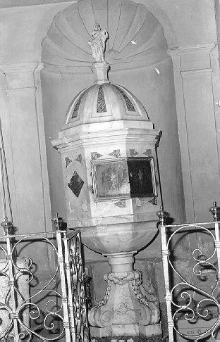 fonte battesimale - a fusto - bottega italiana (fine sec. XVIII)