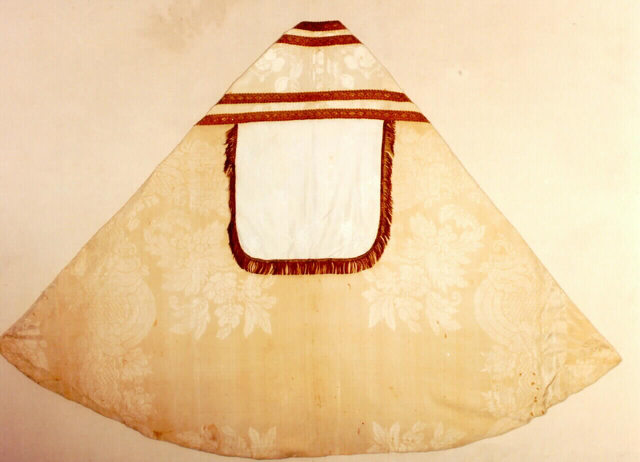 piviale - manifattura siciliana (Prima metà sec. XIX)