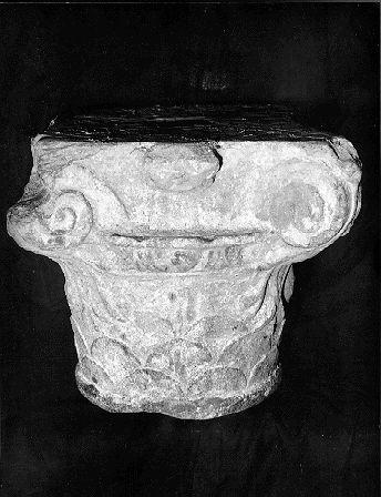 capitello composito - bottega toscana (secc. XV/ XVI)